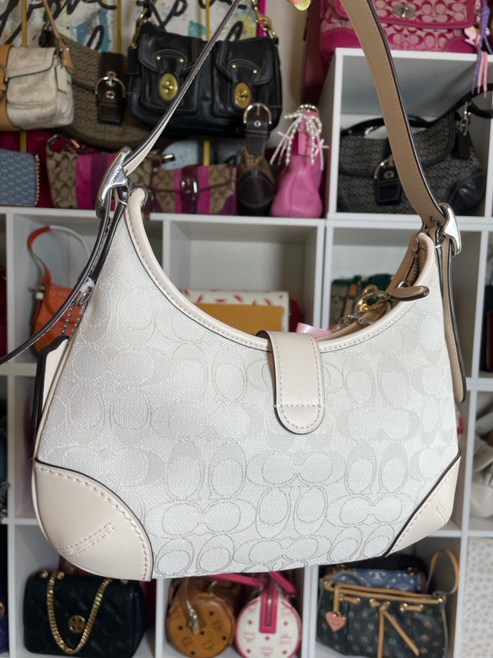 Coach Hamptons Hobo Limited Re-Edition in Cloud Chalk Signature Jacquard NWOT ⛅️ - Picture 11 of 17